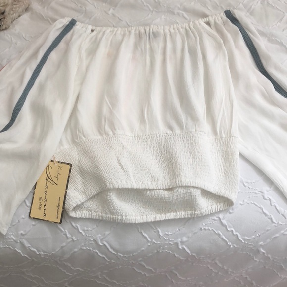 Vintage Havana Off Shoulder Blouse - Picture 4 of 5